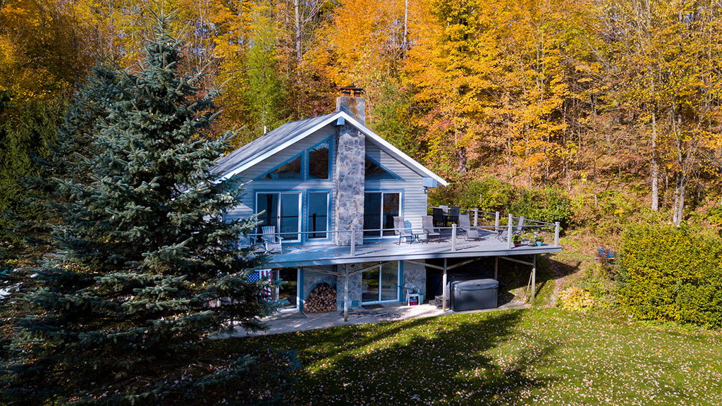 House by Lebanon Reservoir